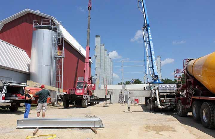 Briess_NewGlaurs_NewFermenterBarn_IMG_3989